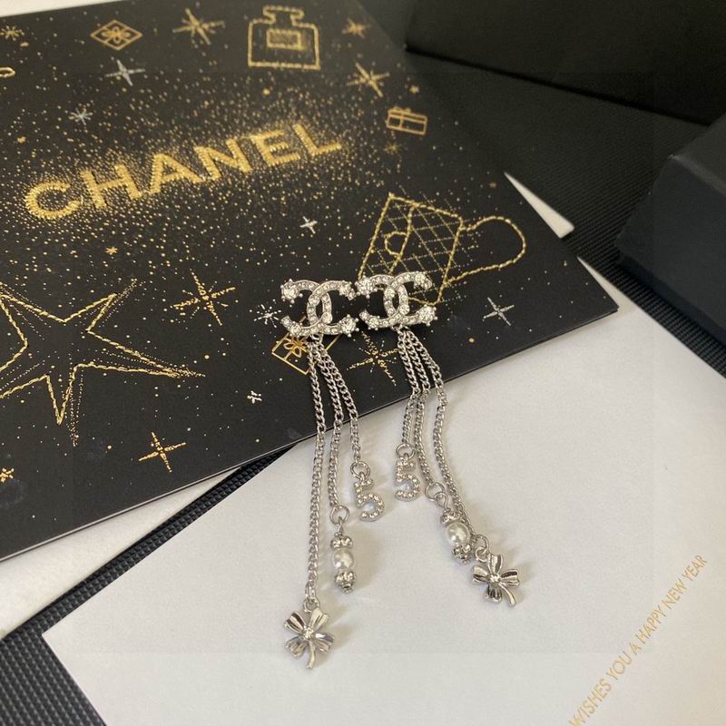 Chanel earing 3lyx650